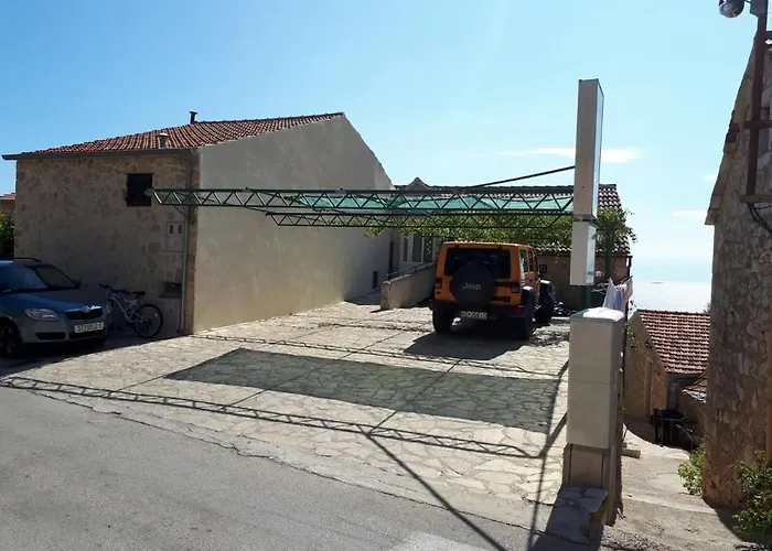 With Parking Space Ivan Dolac, Hvar - 10434 * Jelsa (Hvar)