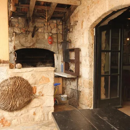 With A Parking Space Ivan Dolac, Hvar - 10434 Apartment Jelsa (Hvar)