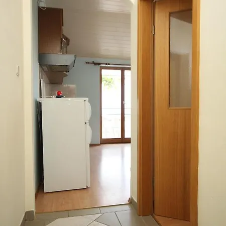 Apartment With A Parking Space Ivan Dolac, Hvar - 10434